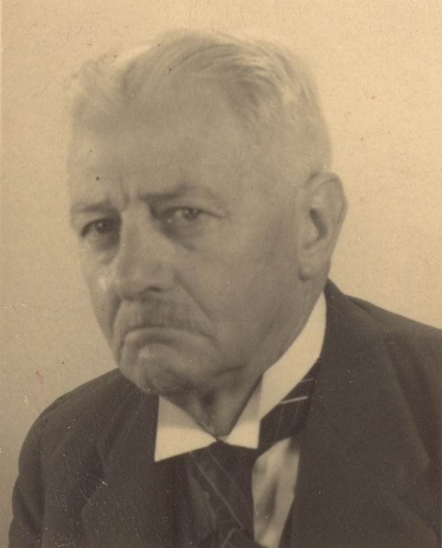 Klik voor foto in apart venster hajungabernard18690209.jpg